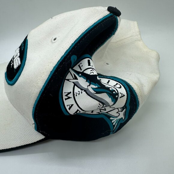 Vintage Florida Marlins White Hat with Marlin Logo on side - Picture 2 of 3